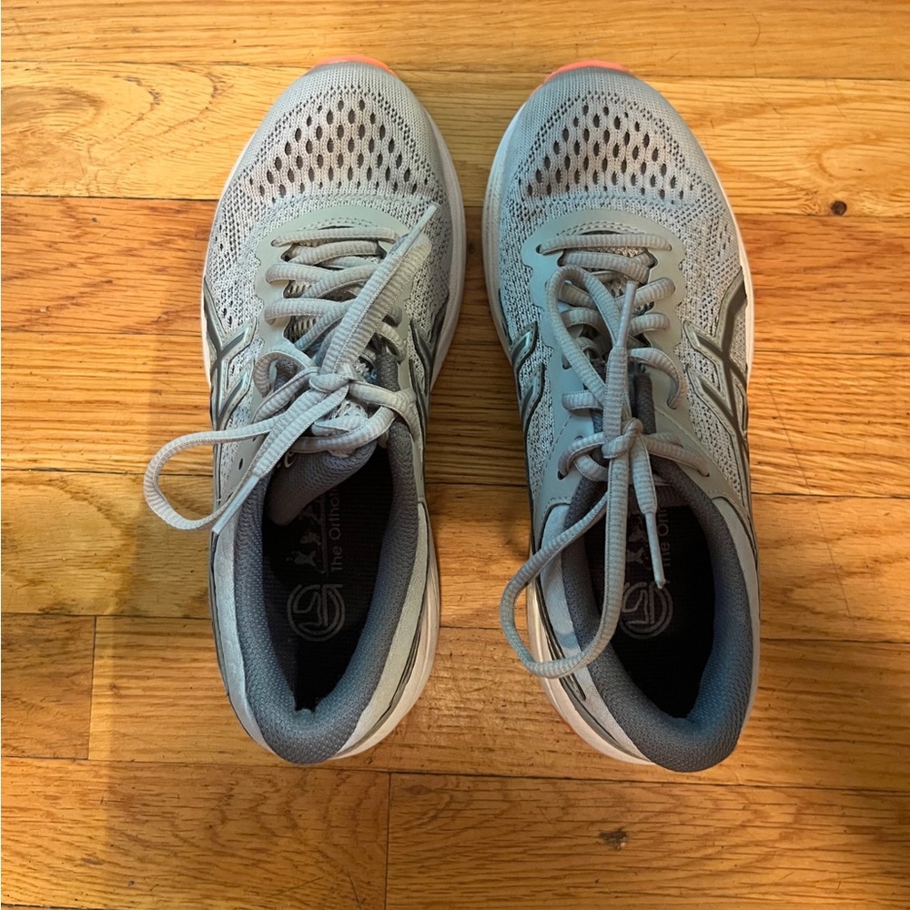 ASICS GT-1000 DUOMAX Women gray tennis shoes